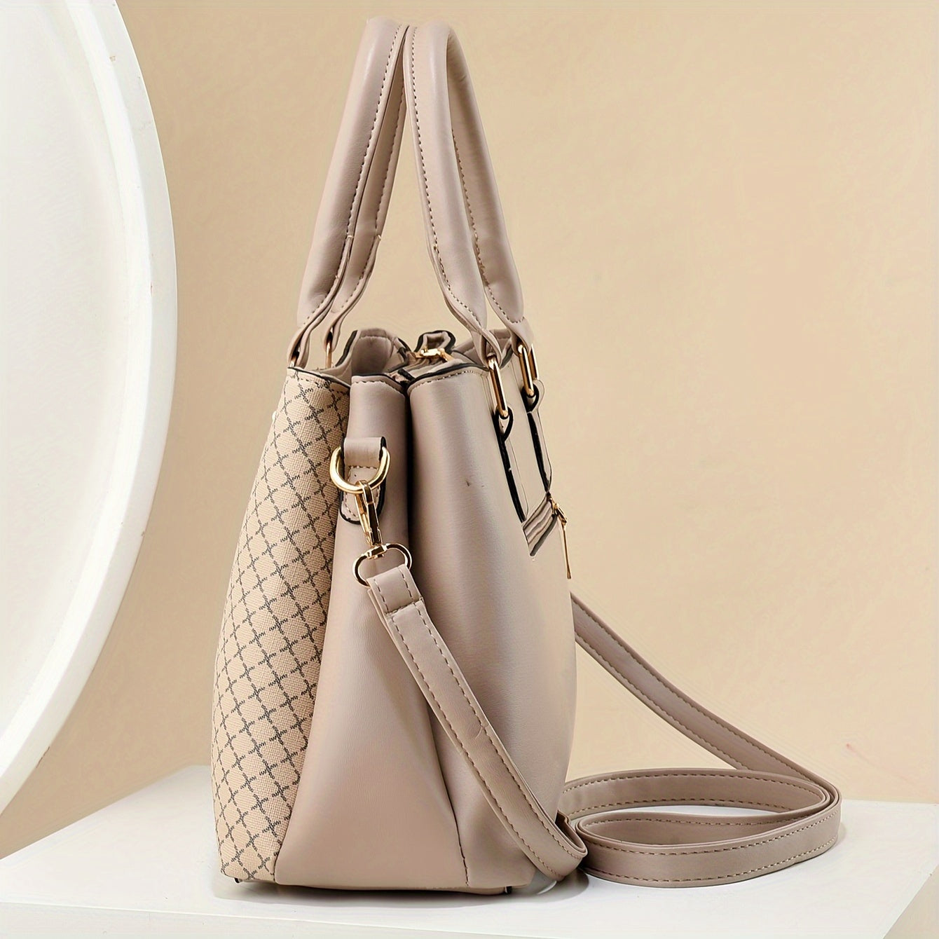 Plaid Elegance Max – Capacidad Ampliada en 3 Capas